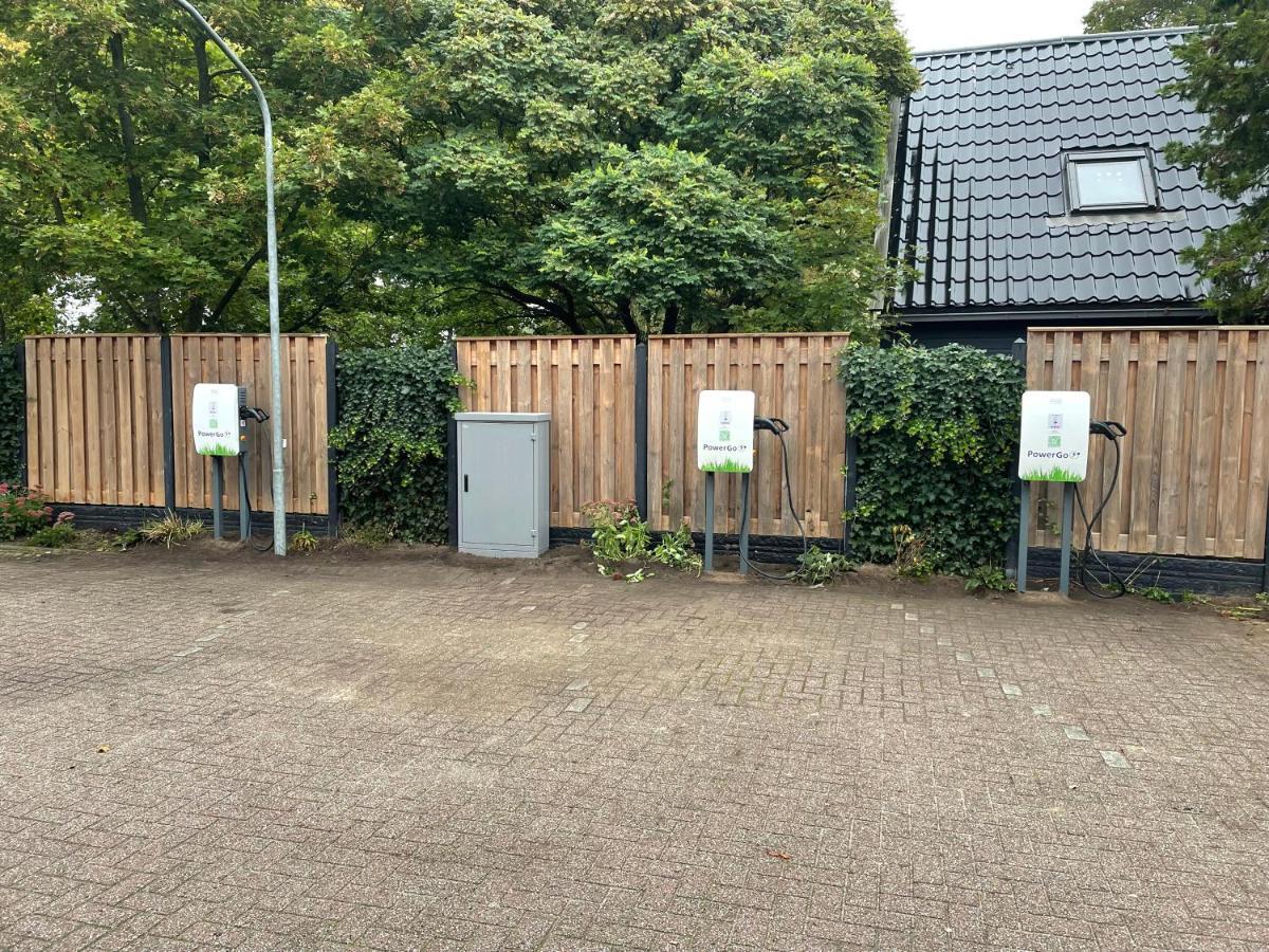 Wapen Van エクロー エクステリア 写真